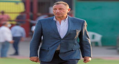 مصدر ليلا كورة: غياب الخطيب عن نصف نهائي اليد لظروف صحية.. وموقفه من السوبر لم يُحدد